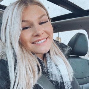 Meet your Posher, Kendra